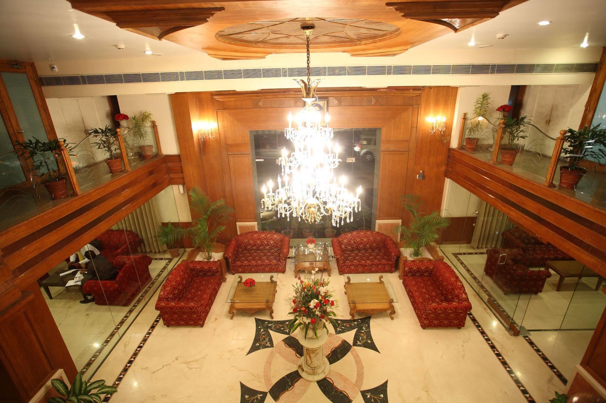 Hotel Om Tower Джайпур Екстериор снимка