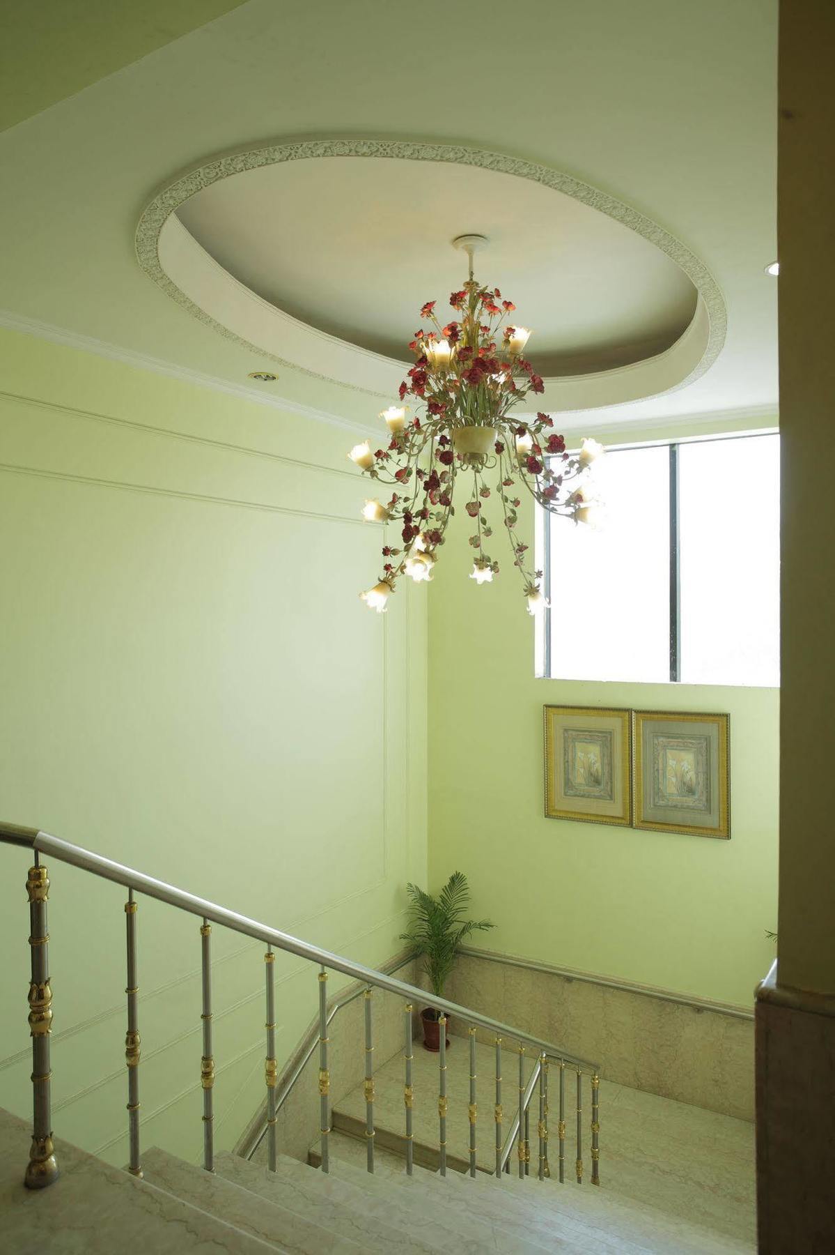 Hotel Om Tower Джайпур Екстериор снимка
